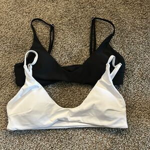 *NWOT* black & white bikni tops (SET)